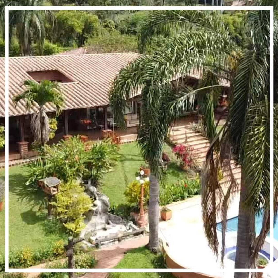 Finca Hotel Villa Camila Копакабана Экстерьер фото